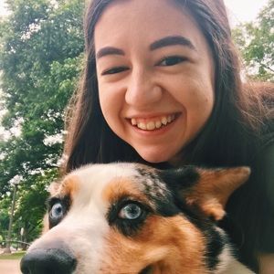 Meet your Posher, Leticia